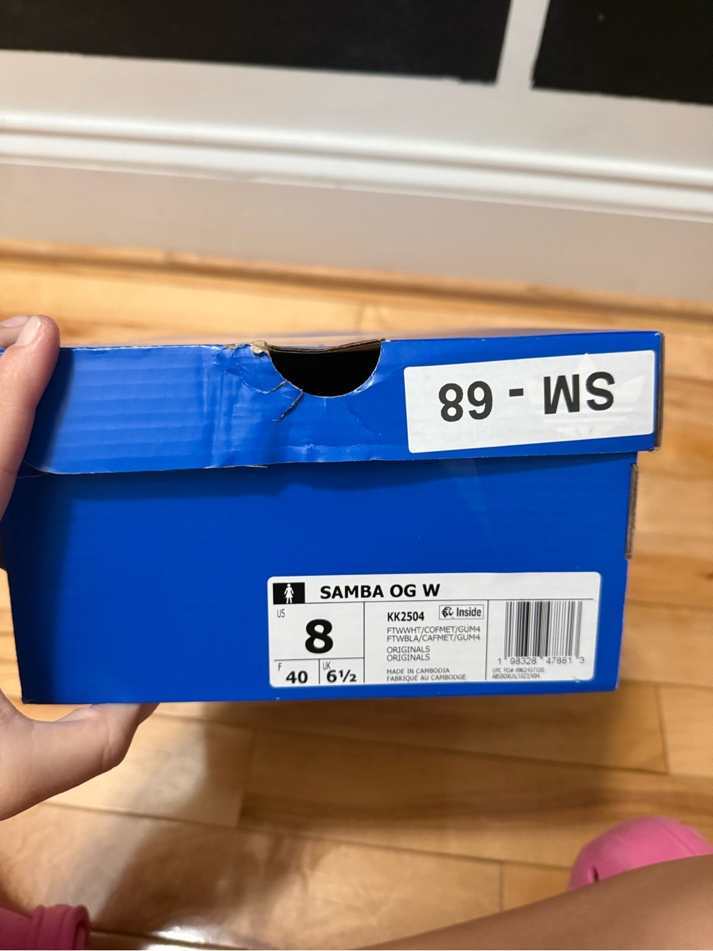 New In Box Adidas Samba OG White And Silver Sneakers Womens 8 - Picture 4 of 4